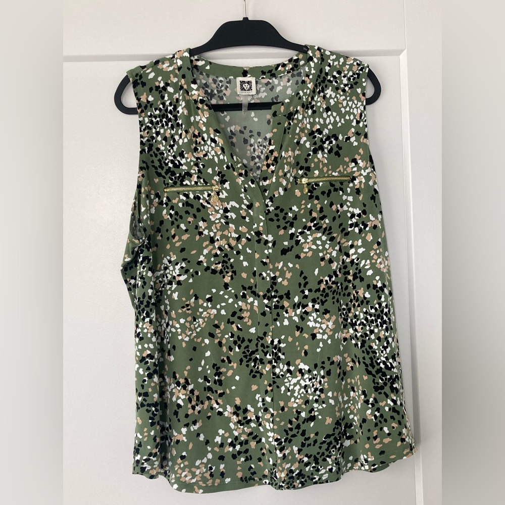 Anne Klein Camouflage Print Top - like new!!!